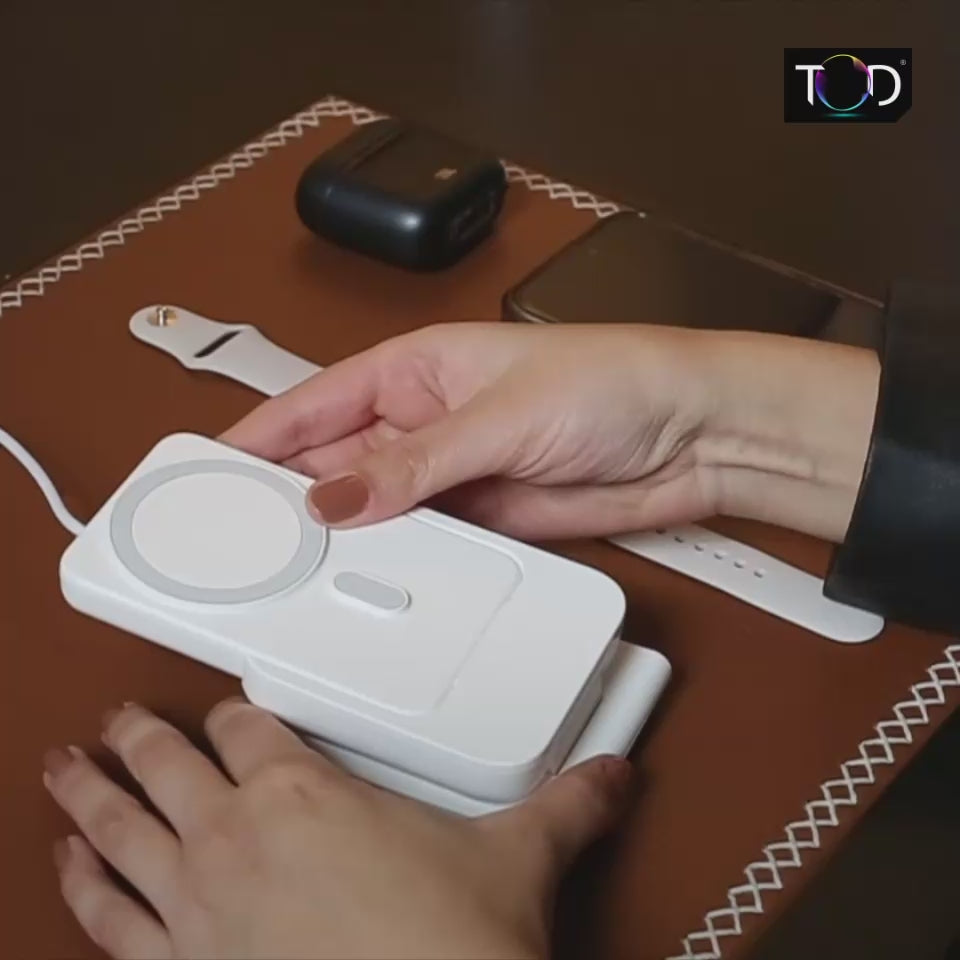 4-in-1 MagSafe Charger with Power Dock